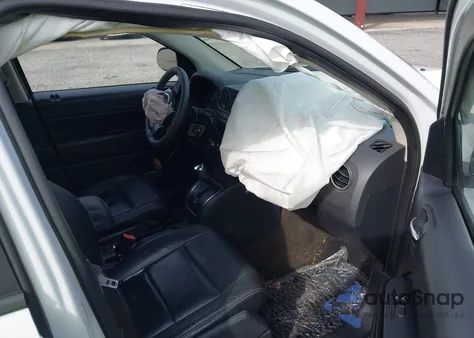 2015 Jeep Compass Sport из США, поврежденный, VIN 1C4NJDBB8FD325201